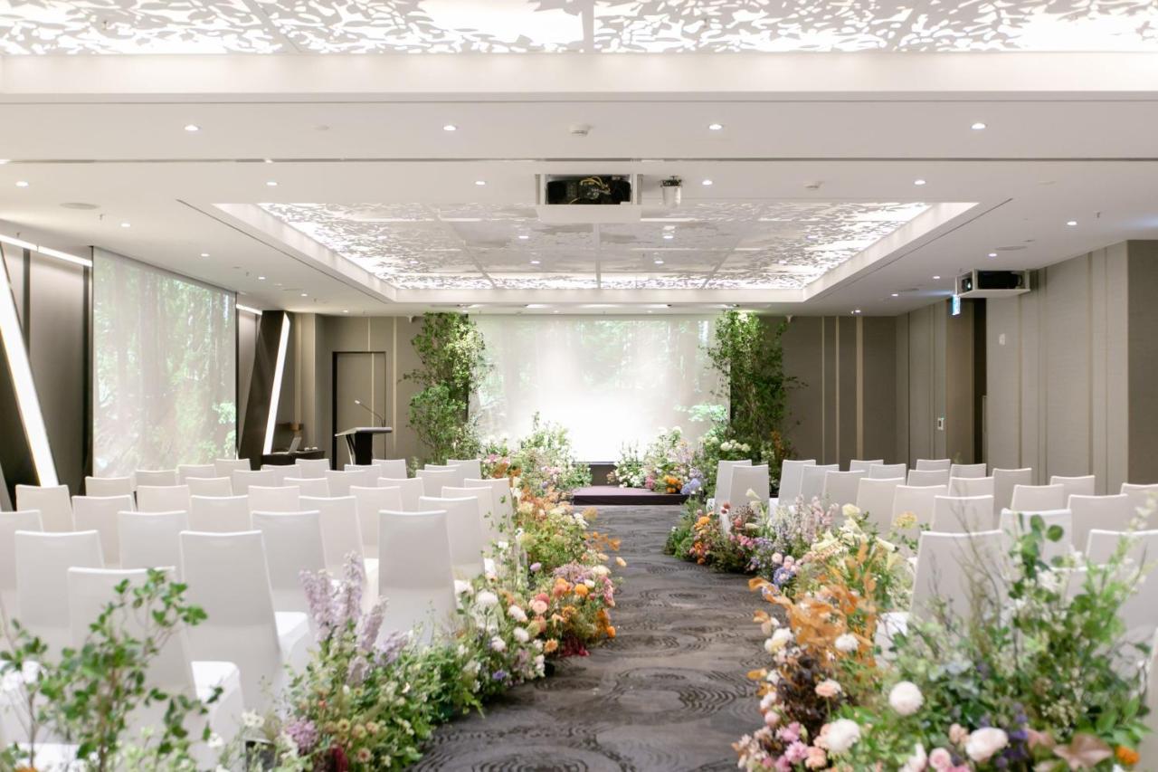 Hotel Courtyard By Marriott Seoul Botanic Park Extérieur photo